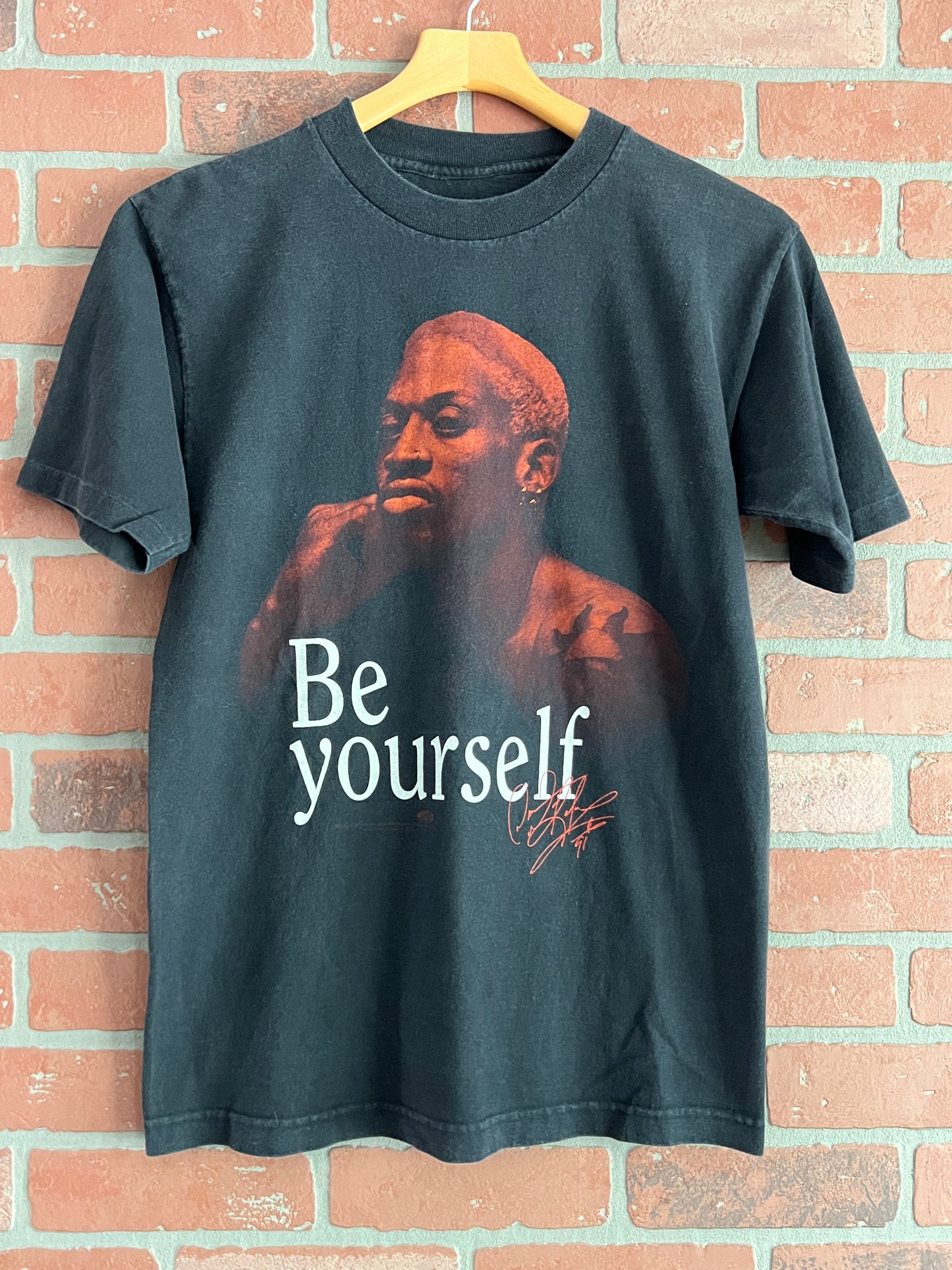 Vintage 90s Dennis Rodman Be Yourself Rap Tee Chicago Bulls Shirt