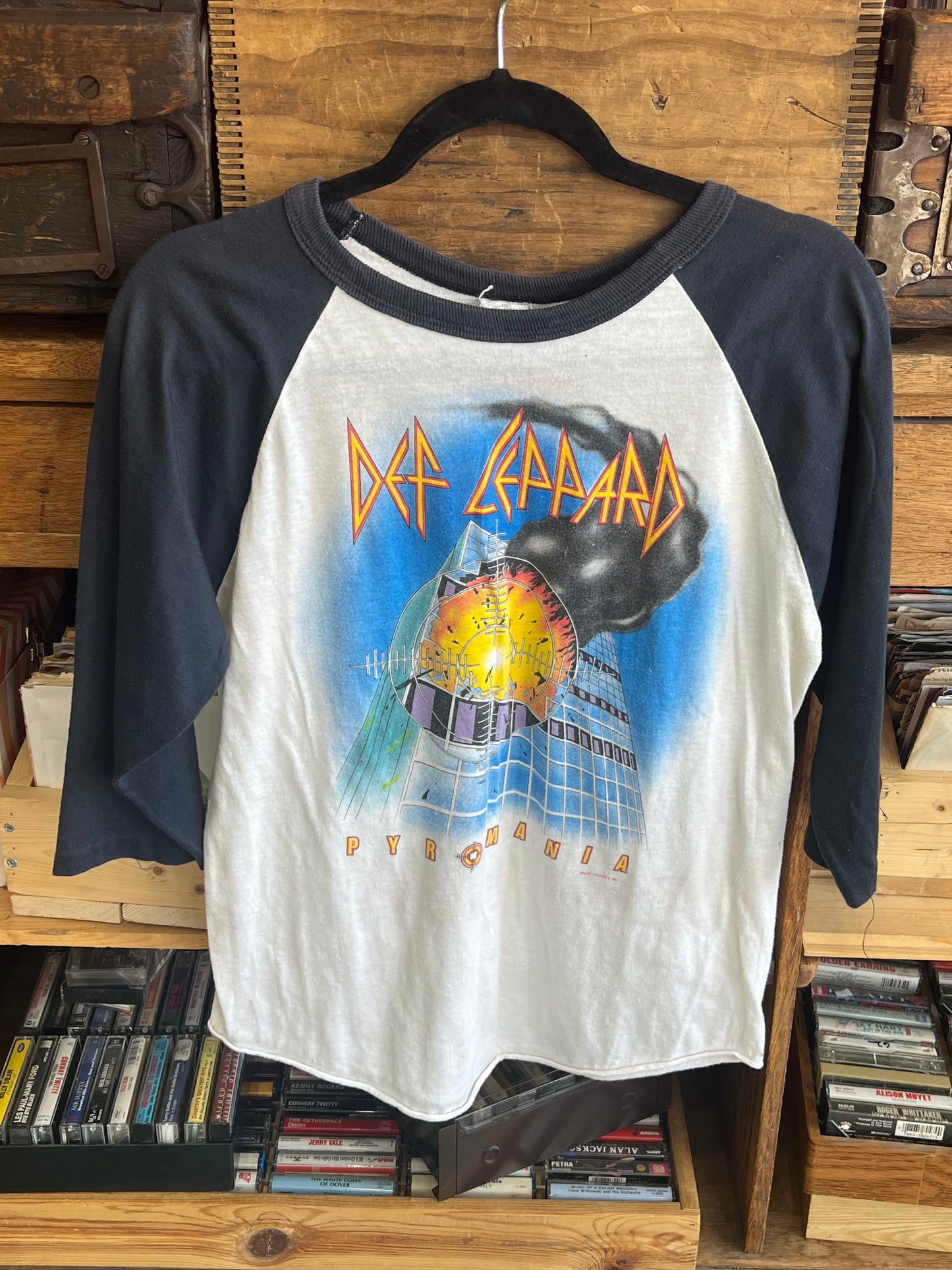 Vintage 1983 Def Leppard Pyromania Concert Tour Raglan 3/4 Sleeve Band Tee Shirt